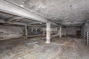 Ampio magazzino in zona ben servita libero subito