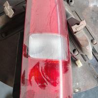 Faro posteriore dx x Suzuki Jimny 2001