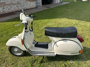 Vespa PX125E