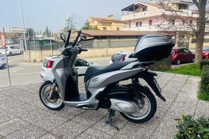 HONDA SH 300 i PASSAGGIO E TAGLIANDO INCLUSO MIN
