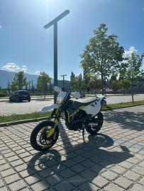Husqvarna 701 Supermoto