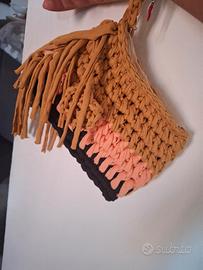Pochette fatta a mano