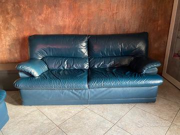 Divano doppio in pelle blu