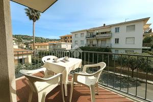 4 LOCALI A BORDIGHERA