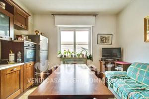 Villa di 300 m² con più di 5 locali a Arcole