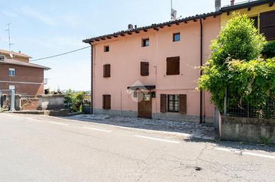 CASA SEMINDIPENDENTE A VIGNOLA