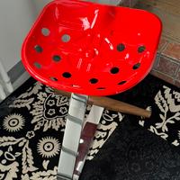 Sgabello mezzadro zanotta design castiglioni