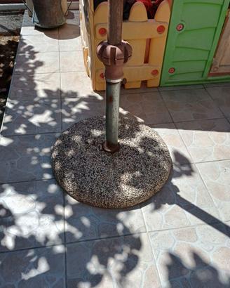 base ombrellone in cemento regolabile per giardino