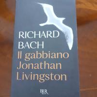 Libro Il gabbiano Jonathan Livingstone di R. Bach