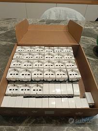 prese e interruttori Vimar plana