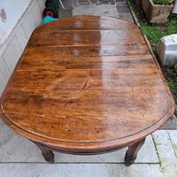 mobile in noce antico