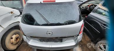 OPEL ASTRA STATION WAGON 2008 - PORTELLONE POSTERI