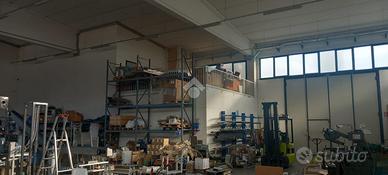 CAPANNONE A MONTECCHIO EMILIA