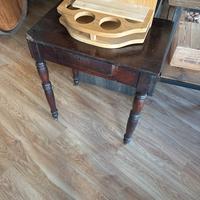 Tavolino legno antico