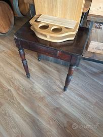 Tavolino legno antico