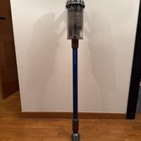 Dyson V11