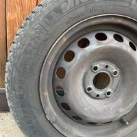 Pneumatico invernale Michelin 165/70R14
