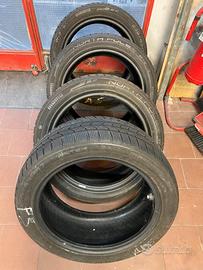 Gomme invernali MOMO 235 45 17