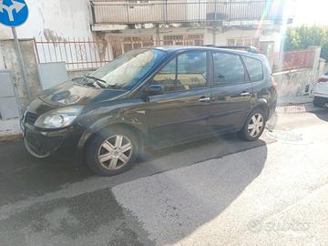 scenic 1.9 130cv 7 posti
