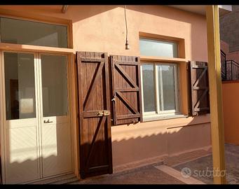 Bivano arredato al piano terra