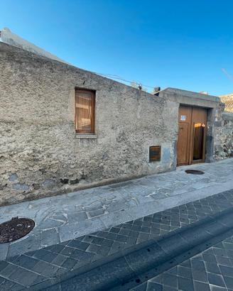 Casa indipendente - Serrenti centro