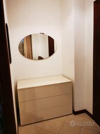 Comò e Specchio da disimpegno