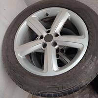 Cerchi in lega e pneumatici Audi Q5 anno 2015