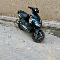 Aprilia sr R factory