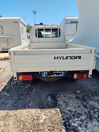 Hyundai H1 