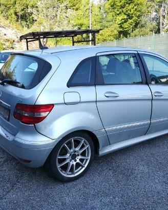 Fanale posteriore dx MERCEDES CLASSE B 180 '10