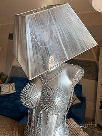 Lampada di design realizzata a mano