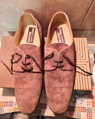 Scarpe NUOVE uomo in pelle e cuoio. numero 42