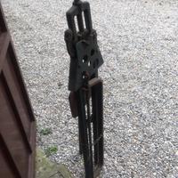 Cavalletto per filettature tubi