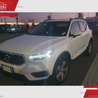 VOLVO XC40 T2 Core