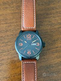 Citizen Eco-Drive WR100 Nero e Cuoio Originale