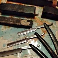 Collezione Rasoi 1950/1980 con affilarasoi origina