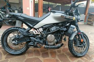 Husqvarna Svartpilen 401