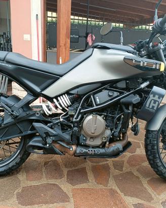 Husqvarna Svartpilen 401