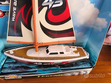 barca a vela con telecomando 25€