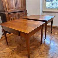 2 tavoli in stile Biedermeier e tanti mobili