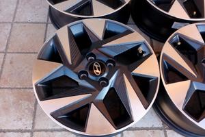 CERCHI 15 ORIGINALI HYUNDAI COD:2183