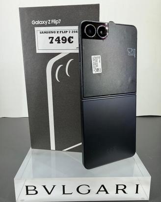 SAMSUNG GALAXY Z FLIP 7 256gb USATO PARI AL NUOVO