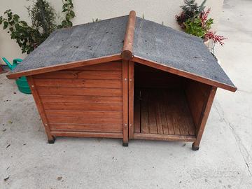 cuccia per cani da esterno in legno con veranda 