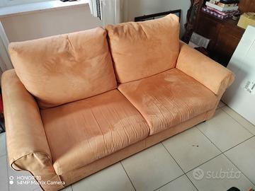 Divano 2 posti Poltrone e Sofà.