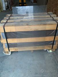 Fogli in vetro sottile