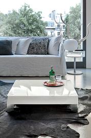 Tavolino quadrato bianco lucido con gambe inox