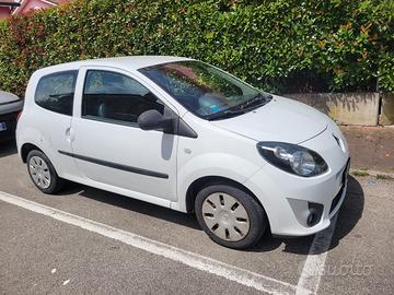 RENAULT TWINGO 1.2 8v Dynamique 2010