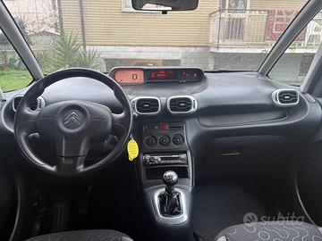 CITROEN C3 Picasso 1.4 VTi 95 Exclusive Style (70