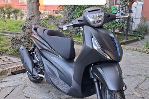 Piaggio Beverly 400