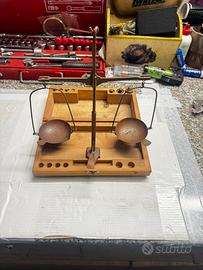 Bilancino di precisione anni 50 con scatola